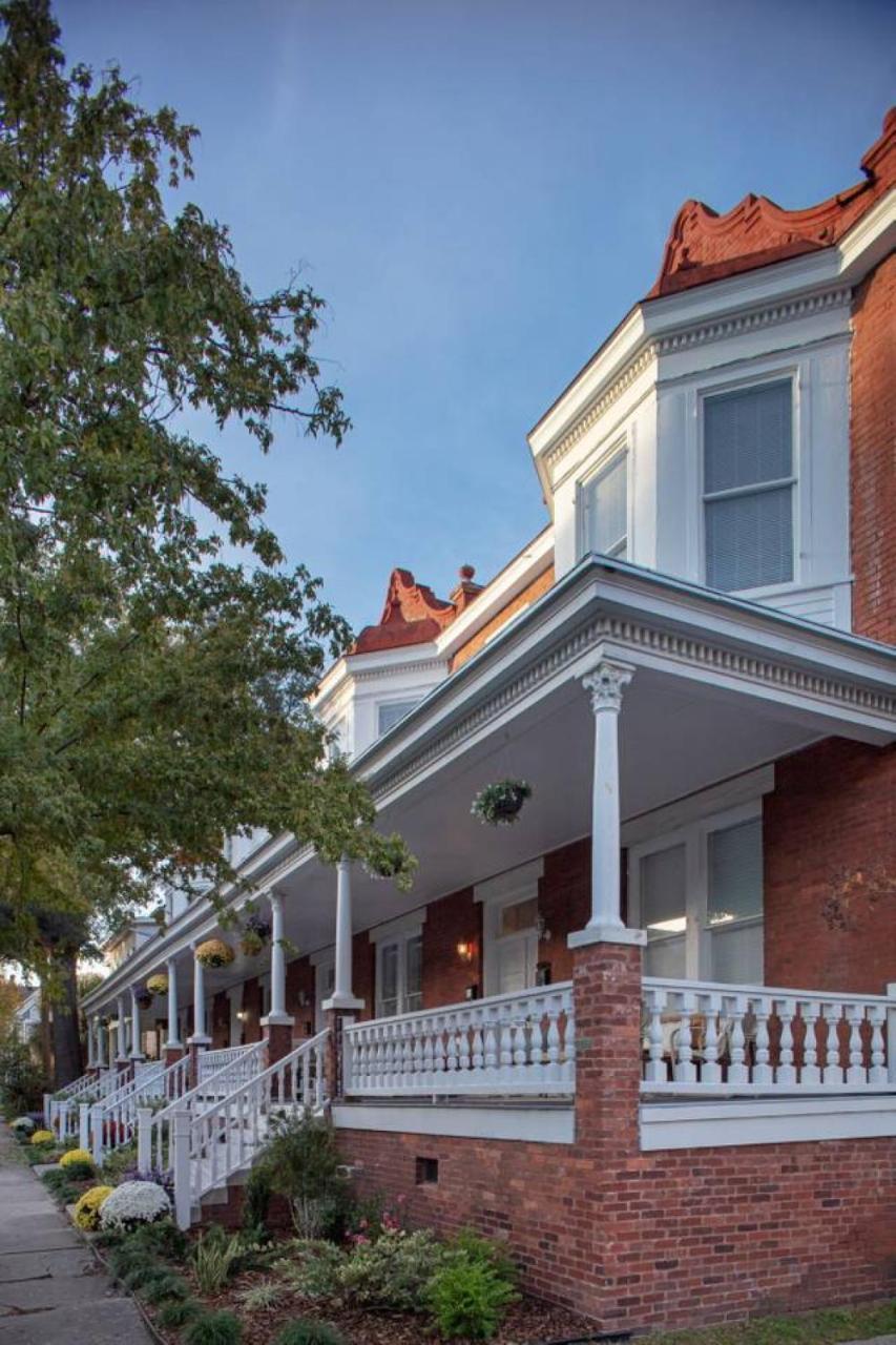 414 Waldburg A - Newly Renovated Apt With Outdoor Space! Apartment Savannah Exterior photo
