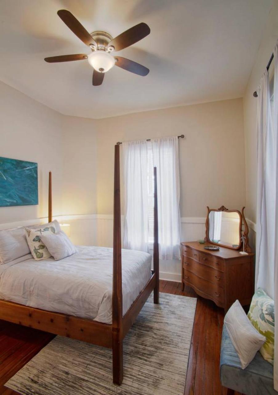 414 Waldburg A - Newly Renovated Apt With Outdoor Space! Apartment Savannah Exterior photo